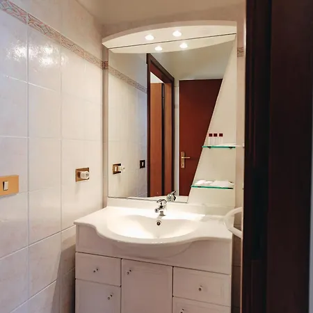Sg Family - Garda View Apartment *